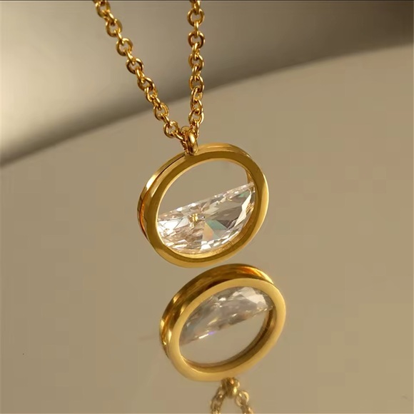 18K Gold Plated Abstract Design*Artsy*Cubic Zirconia*Round Pendant*Waterproof*ZX - Picture 2 of 5